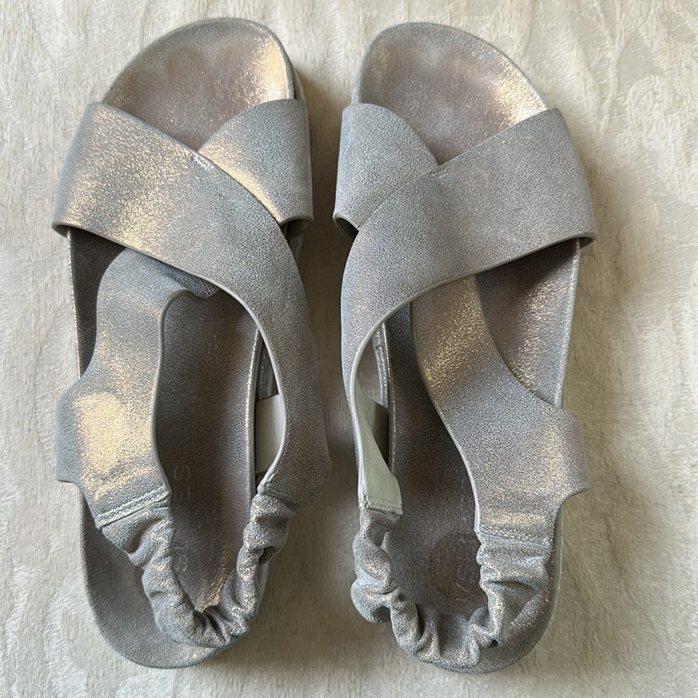 J Slides J/Slides Resa Criss Cross Sandal Metalli… - image 6